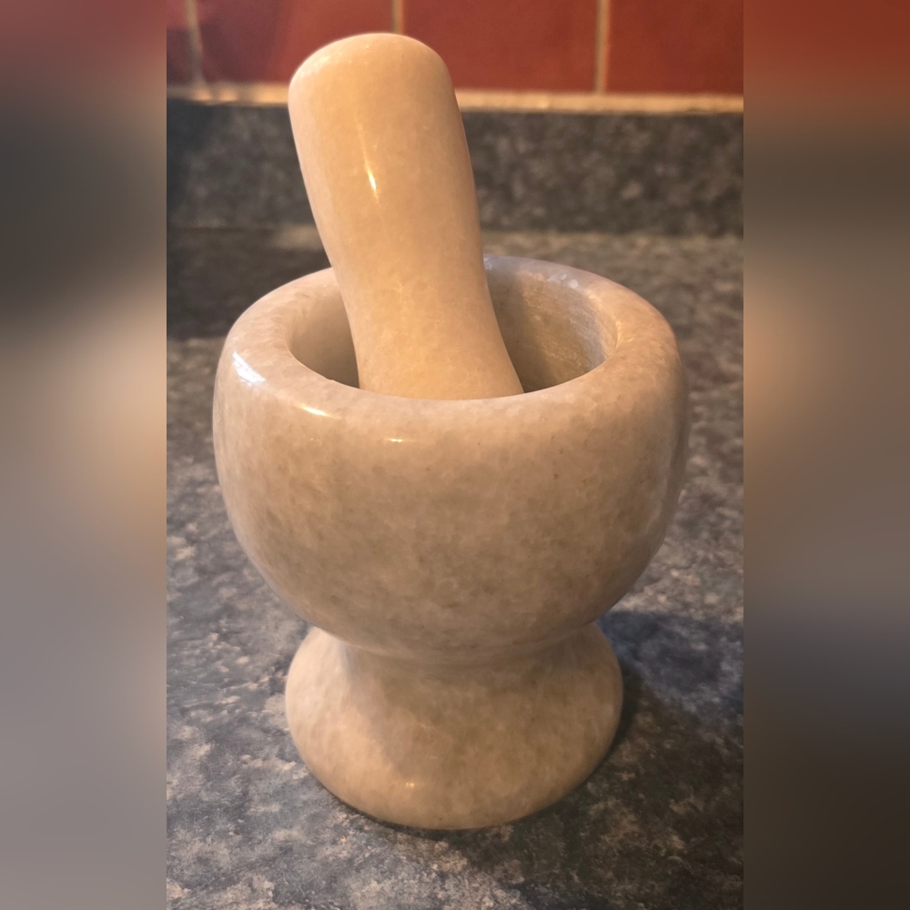 Polished Cream Marble Mortar and Pestle
